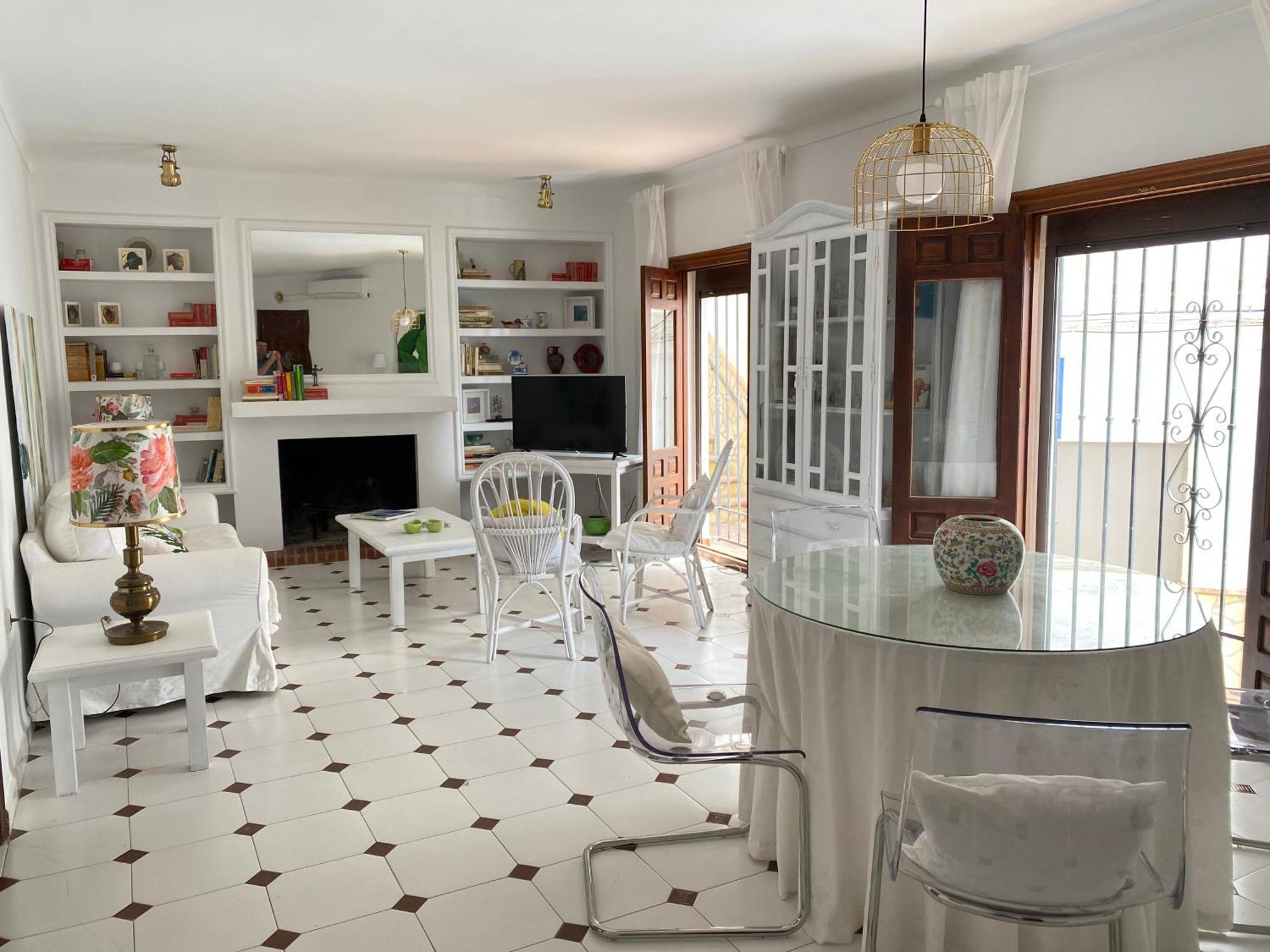 Casa Miguel - 3 Beautiful Apartments Availabe Sayalonga Exterior photo