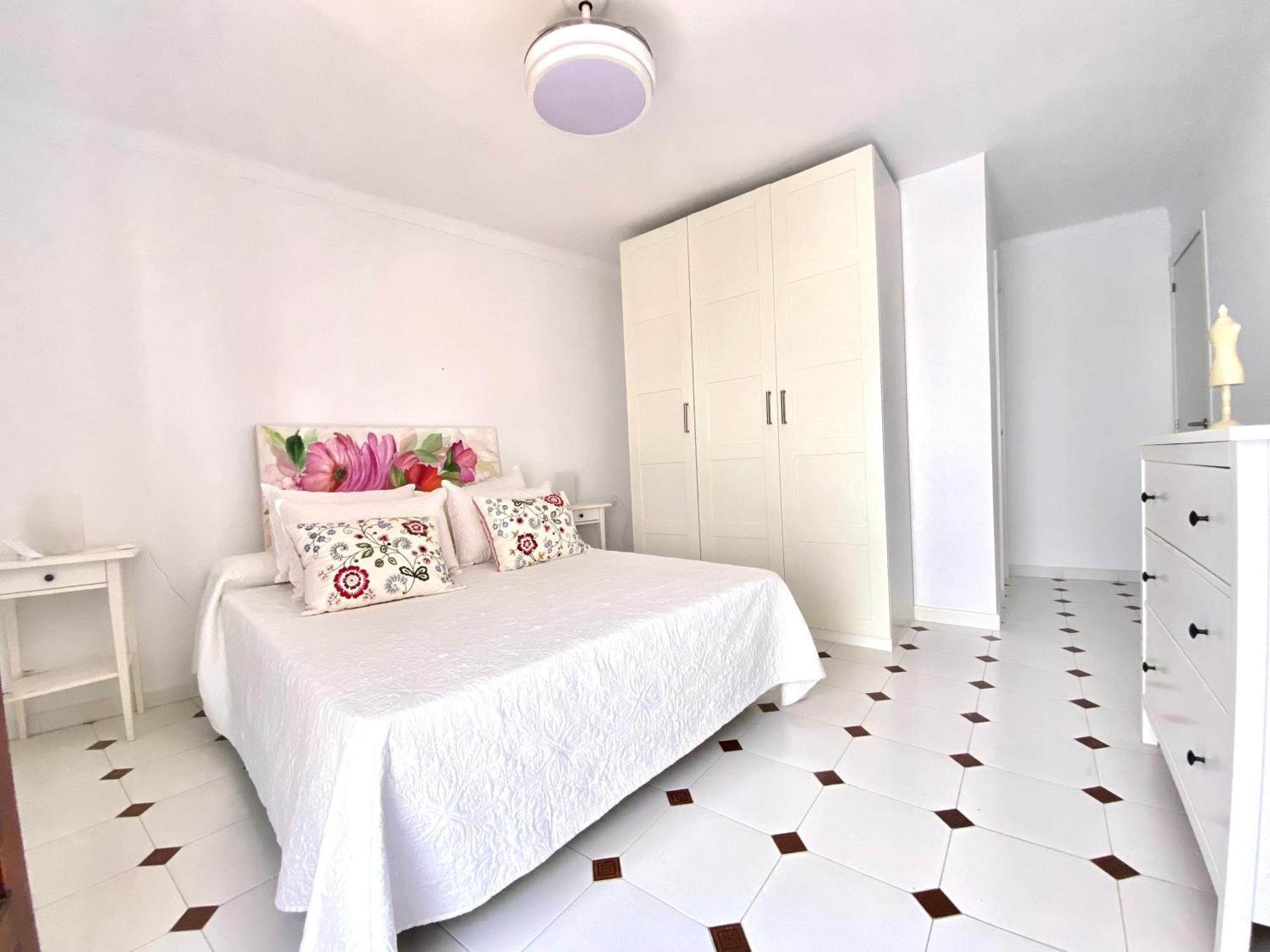 Casa Miguel - 3 Beautiful Apartments Availabe Sayalonga Room photo